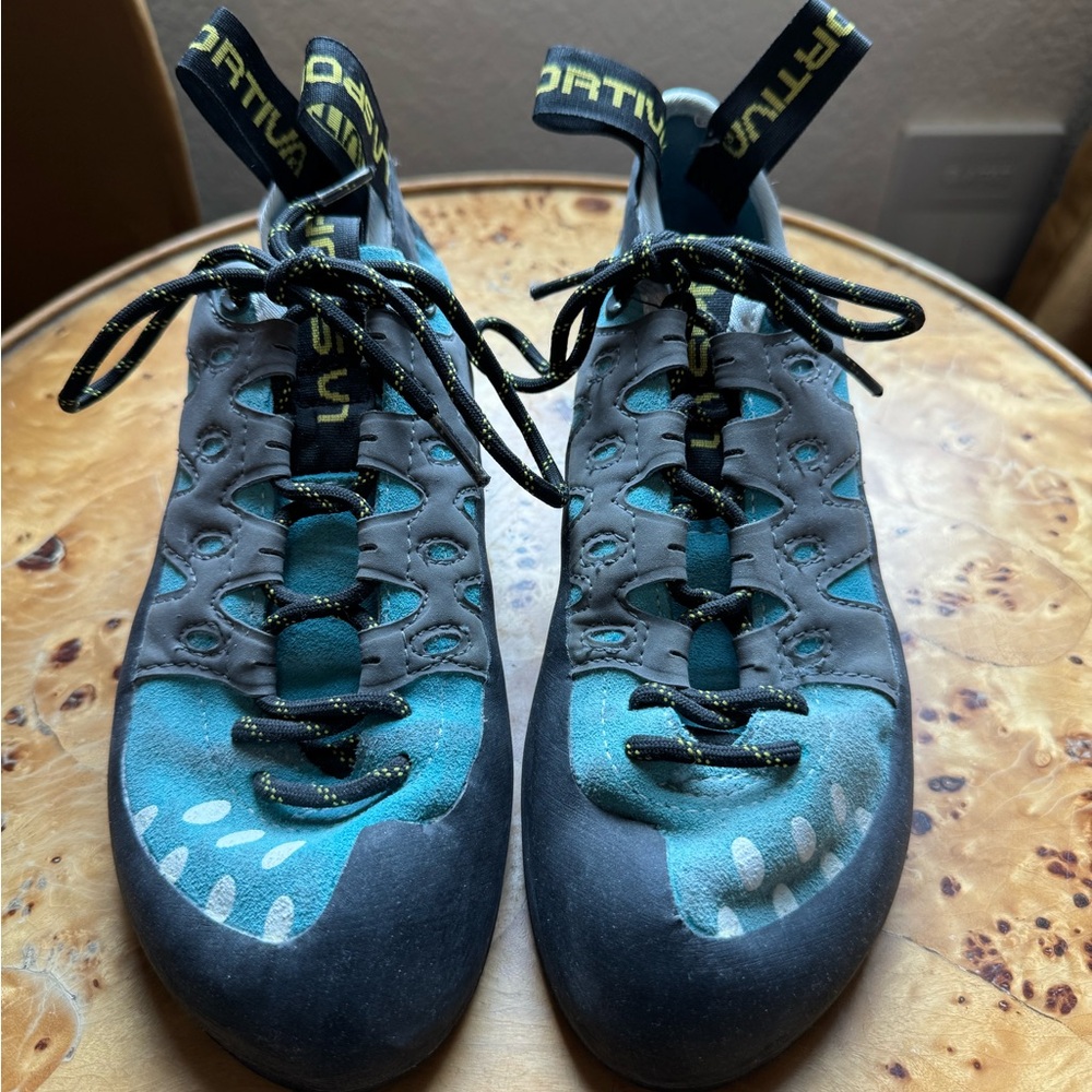 La Sportiva Climbing Shoes in Gray and Teal